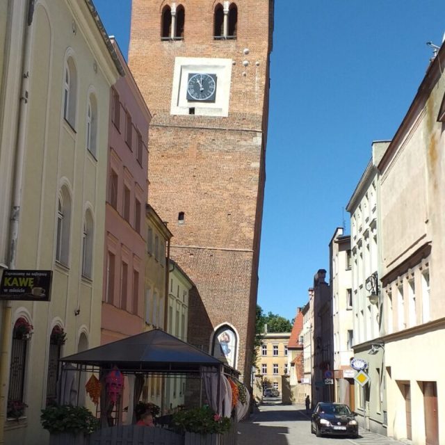 Krzywa Wieża w Ząbkowicach Śląskich – bardziej krzywa niż ta w Pizie!