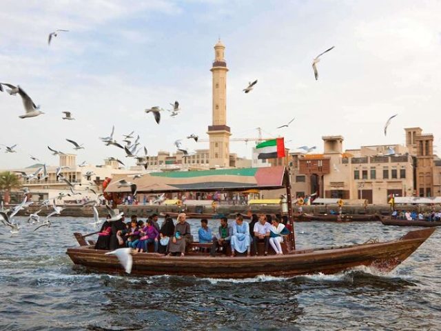 Przeprawa łodzią przed zatokę Dubai Creek – Stara Deira w Dubaju